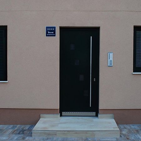 Apartments Dujic Tribunj  Room photo