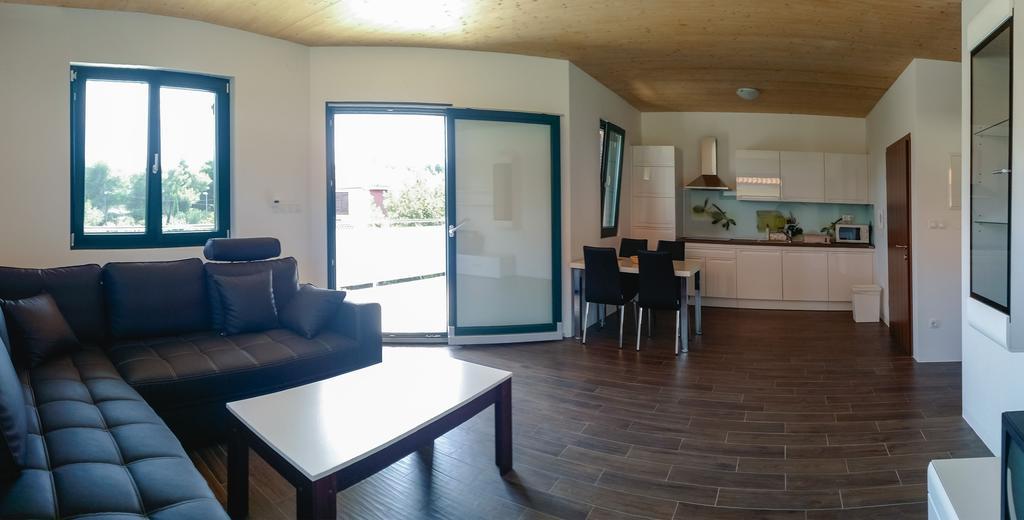 Apartments Dujic Tribunj  Room photo